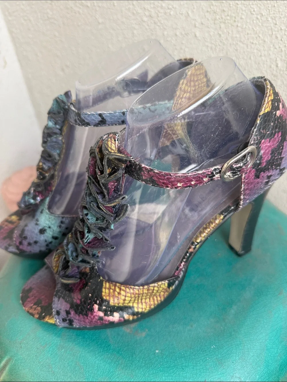 Madden Girl bold multicolor